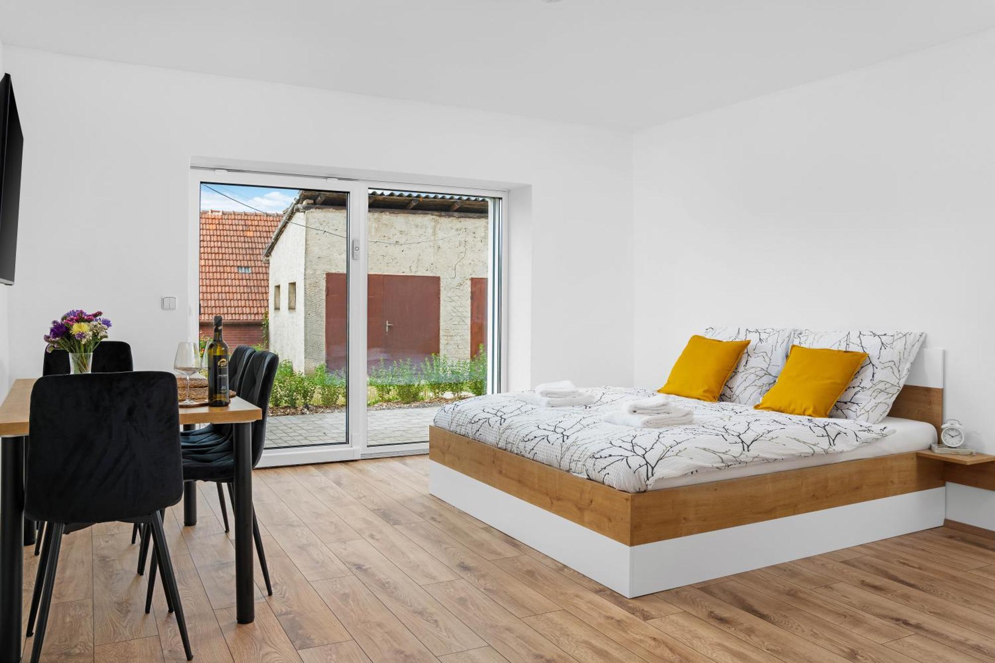 Apartmany Stastny Sklep Valtice Luaran gambar